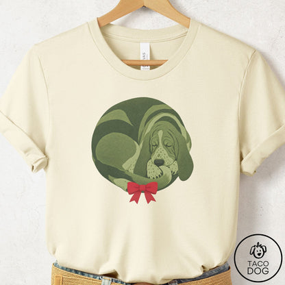 Basset Hound Wreath T-Shirt Natural Taco-Dog