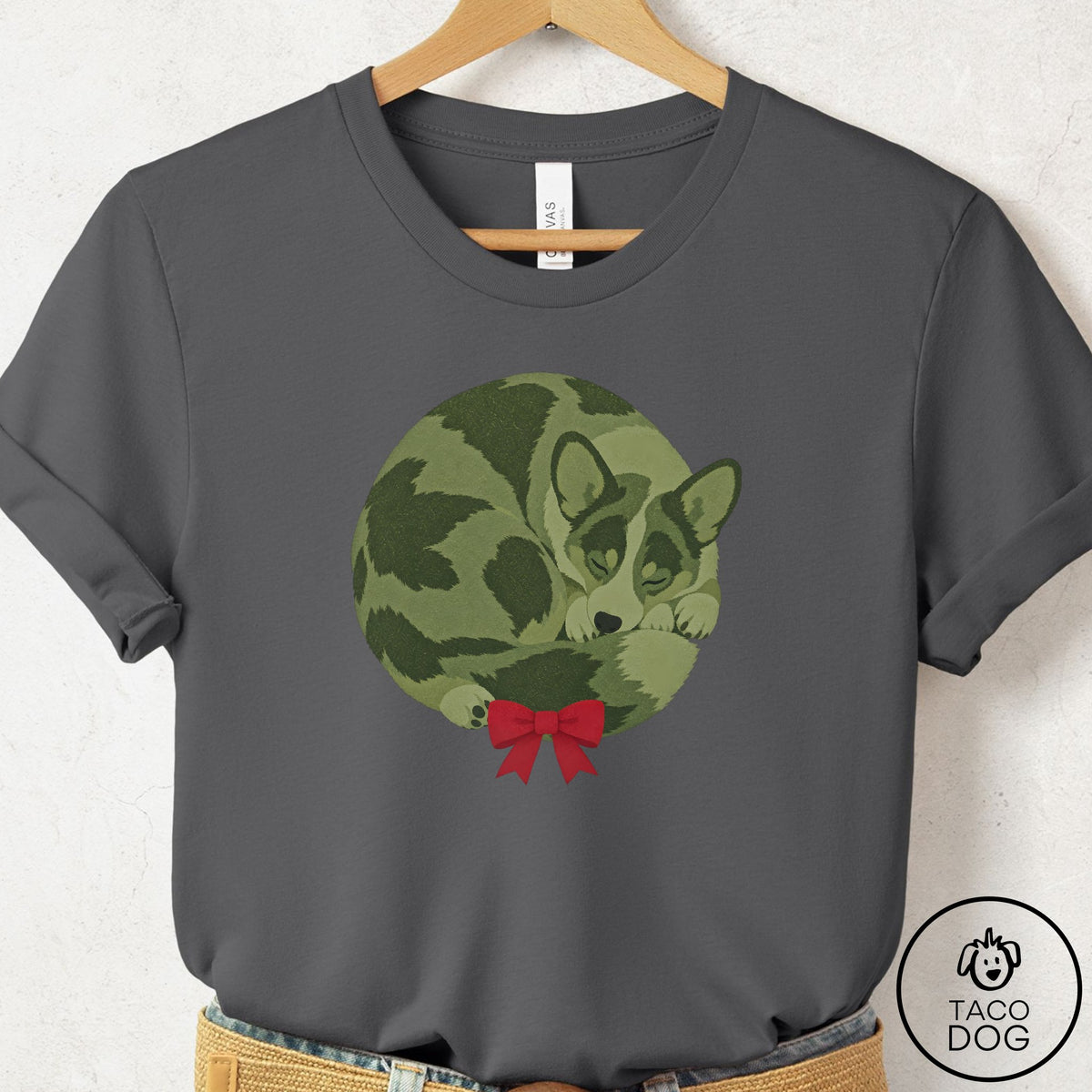 Cardigan Welsh Corgi Wreath T-Shirt Asphalt Taco-Dog