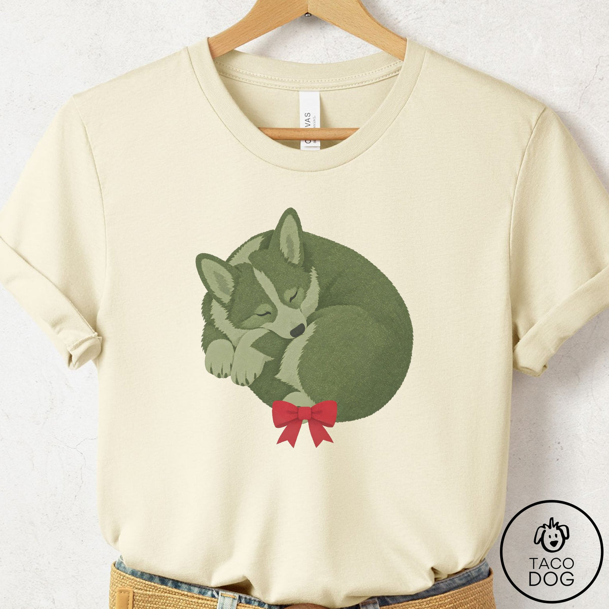Corgi Wreath T-Shirt Natural Taco-Dog