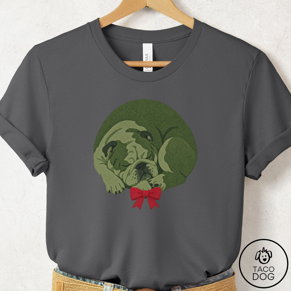 English Bulldog Wreath T-Shirt Asphalt Taco-Dog
