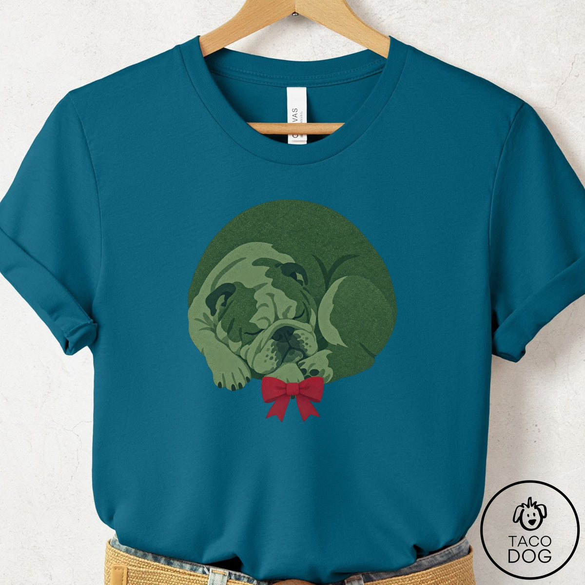 English Bulldog Wreath T-Shirt Deep Teal Taco-Dog