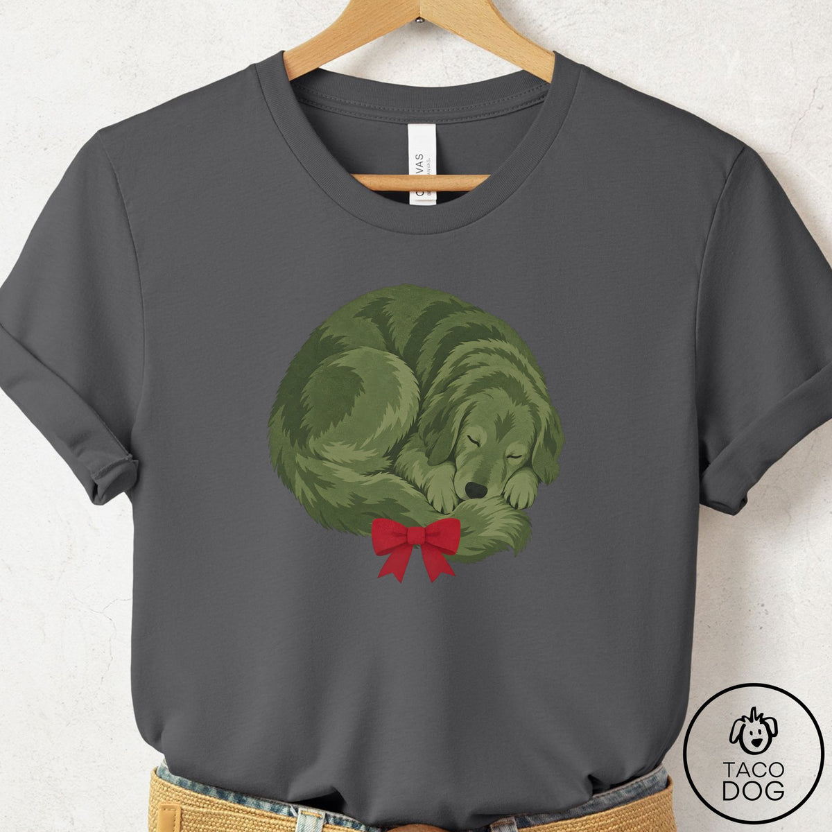 Golden Retriever Wreath T-Shirt Asphalt Taco-Dog