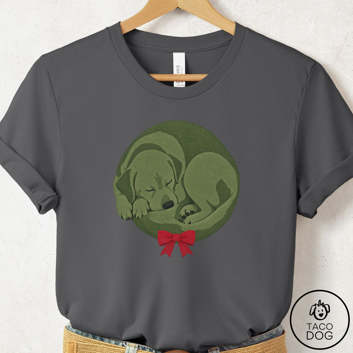 Labrador Retriever Wreath T-Shirt Asphalt Taco-Dog
