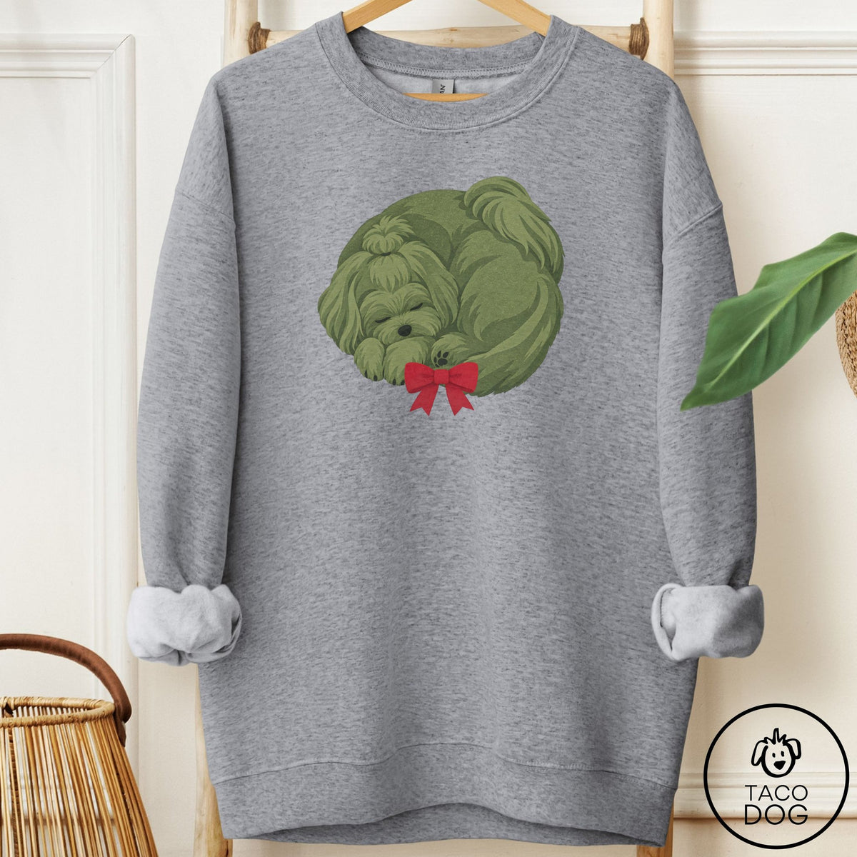 Maltese Wreath Sweatshirt Graphite Heather Taco-Dog