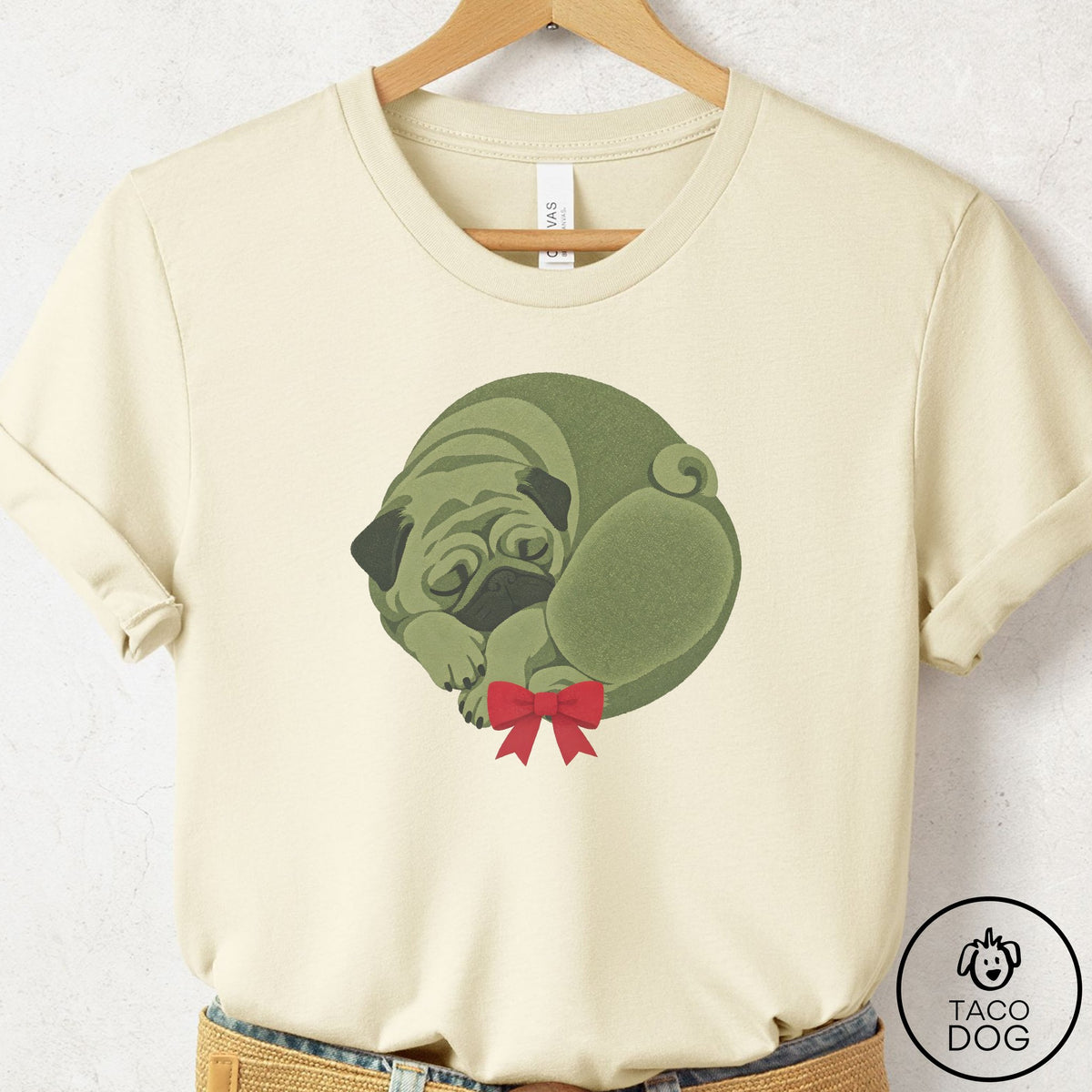 Pug Wreath T-Shirt Natural Taco-Dog
