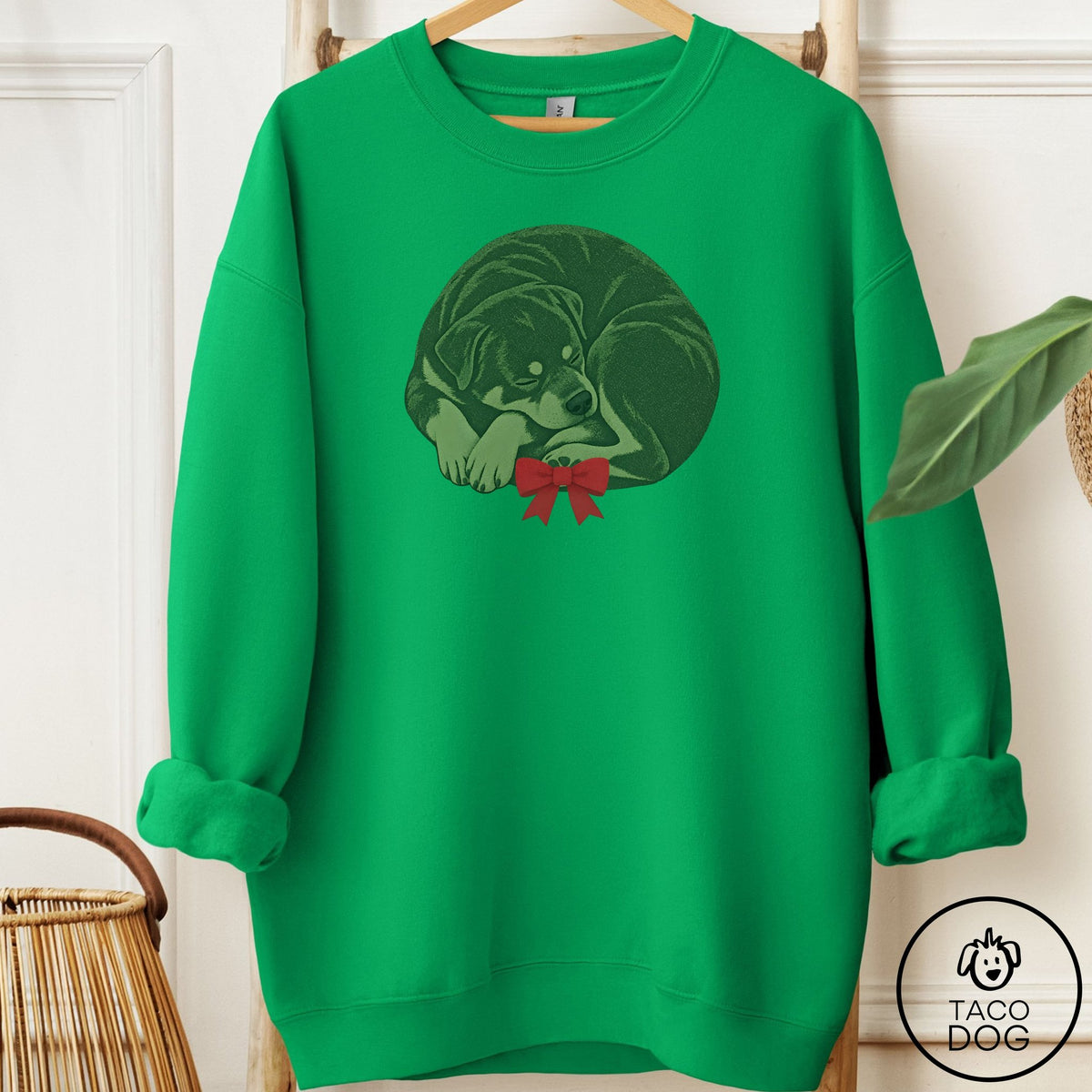 Rottweiler Wreath Sweatshirt Irish Green Taco-Dog